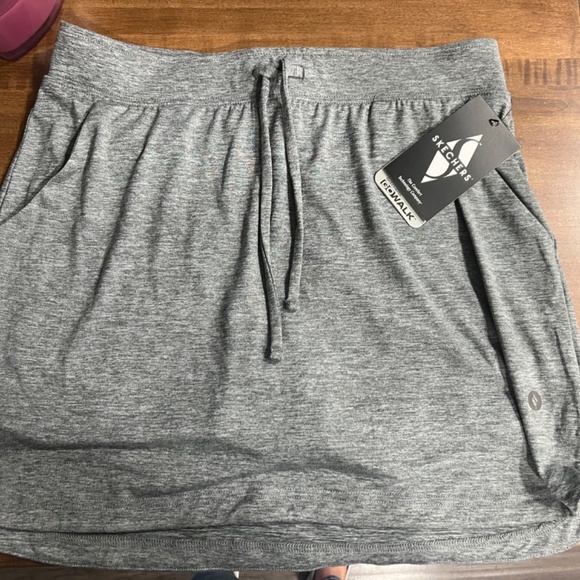 Skechers GoWalk skort - Picture 2 of 3